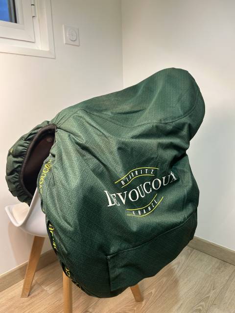 Selle Biarritz Devoucoux 17,5"