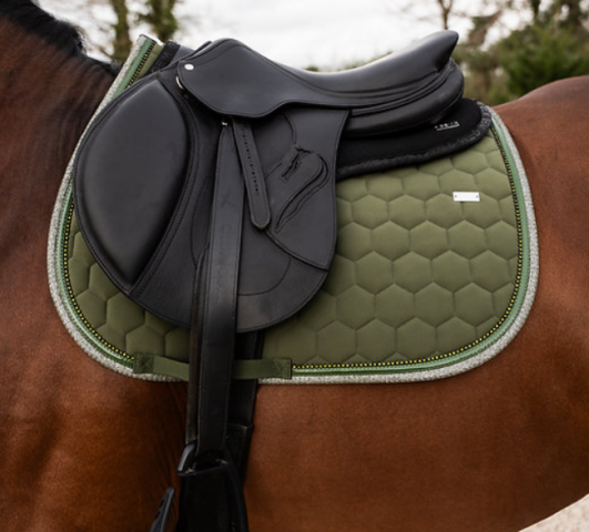 Tapis de selle Atlas Kaki - GEM - &Eacute;l&eacute;gance et confort