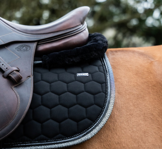 Tapis de selle Atlas Noir - GEM - &Eacute;l&eacute;gance et confort