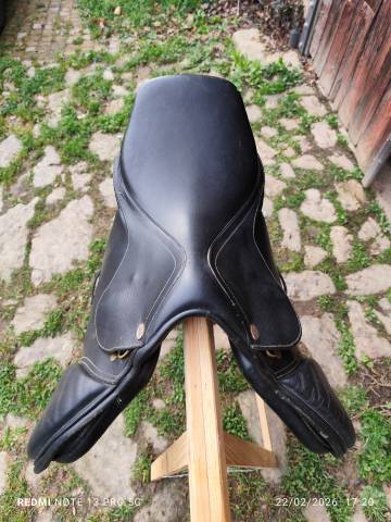 Selle Th&eacute;s&eacute;e 17'5