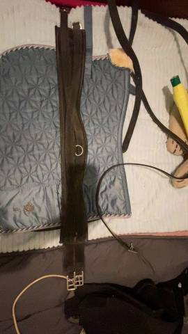 Selle   17.5 pouces couleur noir bon &eacute;tat jamais chut&eacute; 