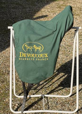 Selle de dressage Devoucoux Mendia &ndash; 18&rdquo;