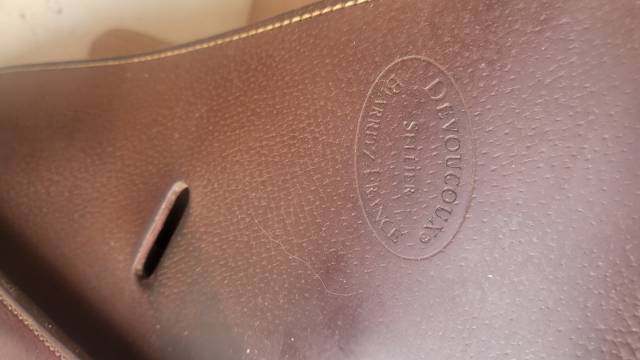 A saisir selle devoucoux oreka millesime 2010 17p