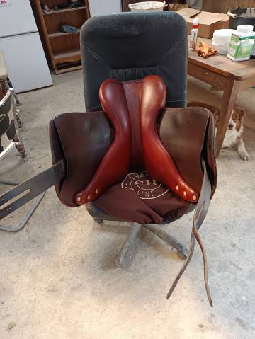 Selle monoquartier cross Baude, 17,5"