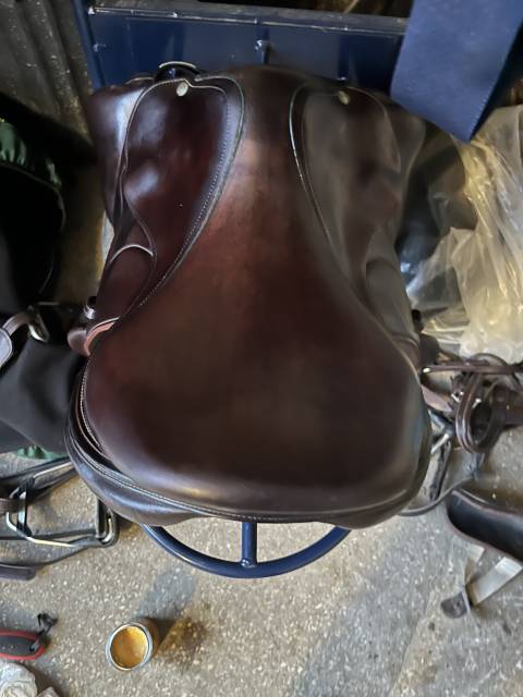 Selle devoucoux Chiberta O  Taille 17 P 