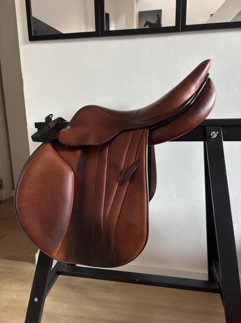 Selle Butet de 2021 doubl&eacute;e veau