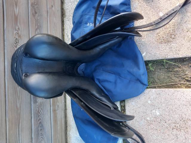 Selle Dressage Prestige X-Optimax &ndash; 17 &ndash; Arcade 33