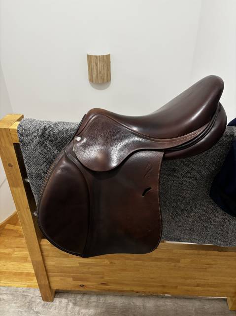 Selle Antares connexion 17.5