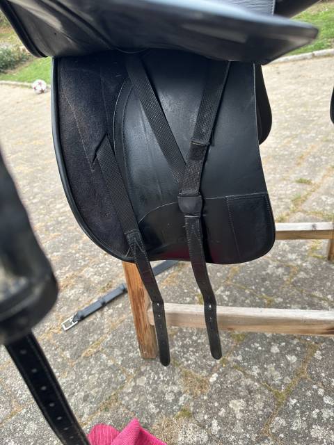 Selle de dressage Bates isabelwerth 17,5 