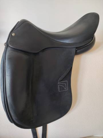 Sella dressage 