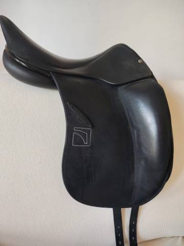 Sella dressage 