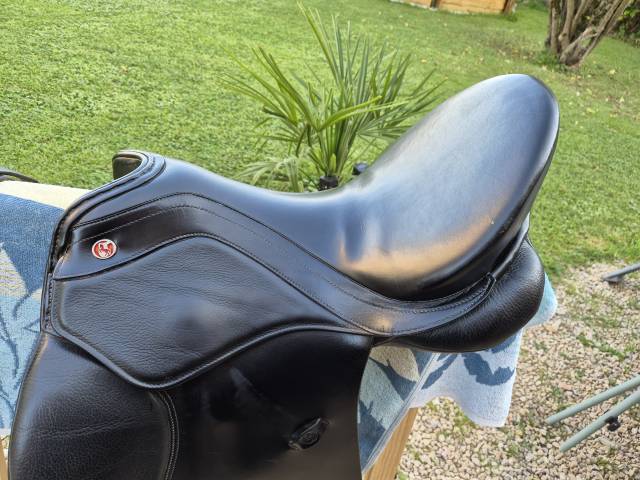 Selle Dressage cuir