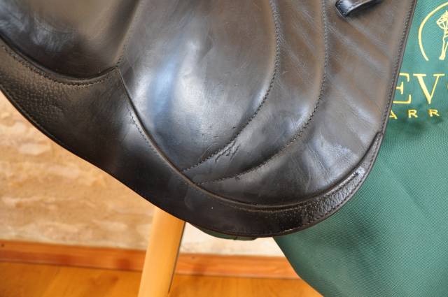 Selle Devoucoux Biarritz lab veau 17,5