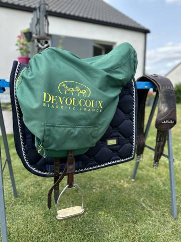 Selle dressage Devoucoux