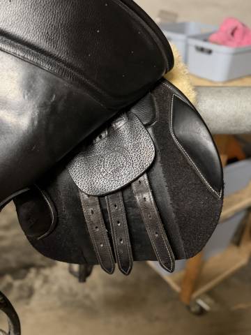 Selle &agrave; vendre - 17,5"