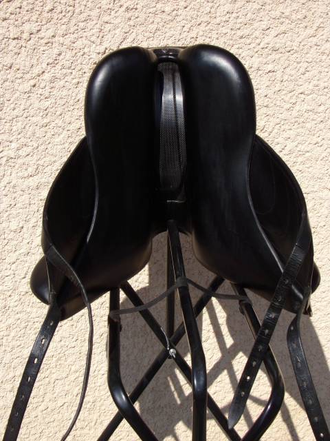 Selle Dressage Devoucoux Makila Harmonie 17'5