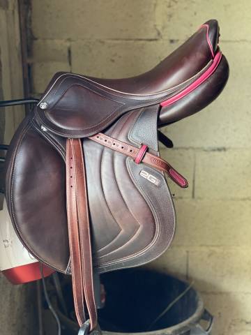 Selle CWD mademoiselle personnalisation Rose 