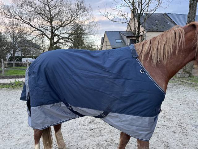 Couverture d'ext&eacute;rieur imperm&eacute;able 145cm - Neuve