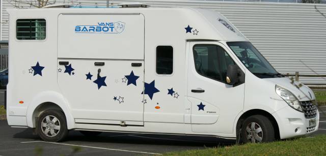 Camion 2 chevaux barbot 5 places boite auto