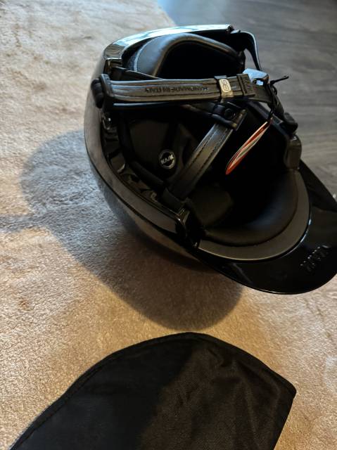 Casque Kooki noir brillant KASK