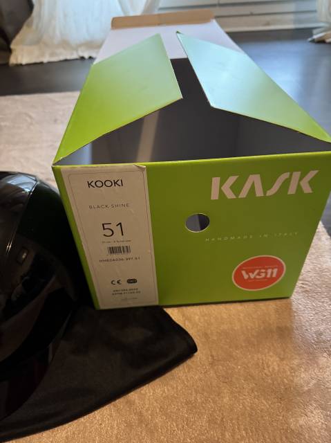 Casque Kooki noir brillant KASK