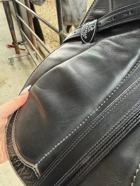 Selle Acavallo Taille 17 Arcade r&eacute;glable