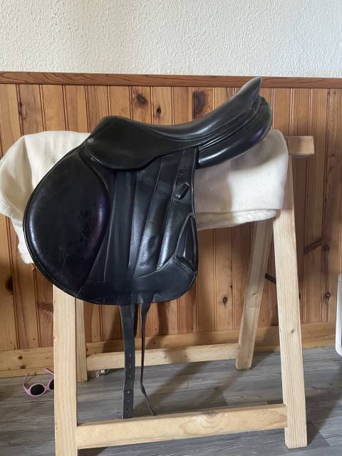 Selle monoquartier Forestier Ilium 17,5