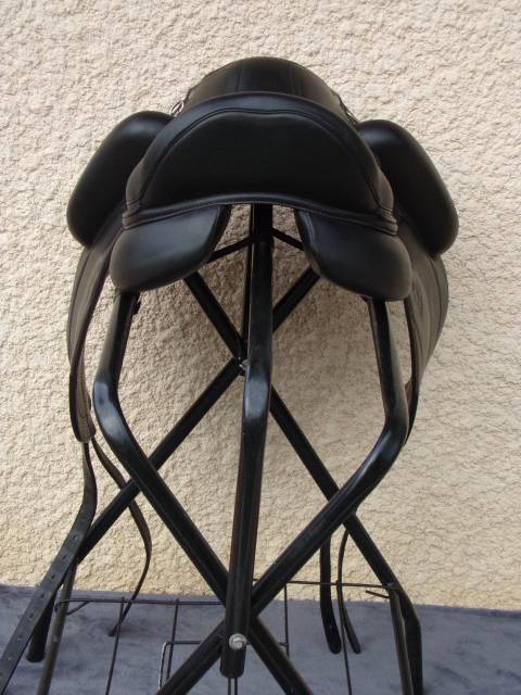 Selle Dressage Forestier Aachen 17'