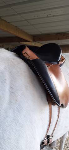 Selle Gaston Mercier mod&egrave;le Muze 