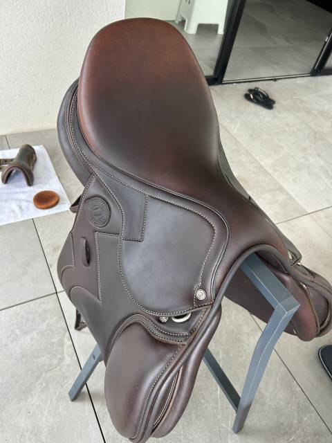 Selle d&rsquo;obstacle Antares Signature 