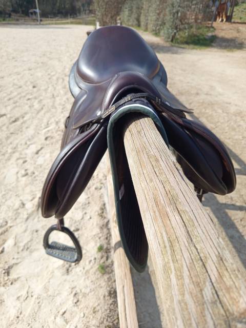 Selle Forestier S&eacute;oul pro  Doubl&eacute;e veau  Petits quartiers (1A)  17' 