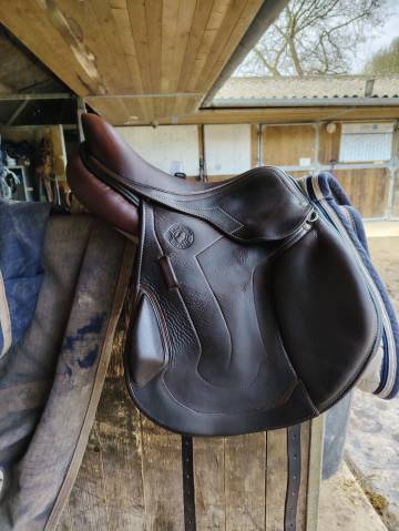 Selle Antar&egrave;s Monoquartier - 17'