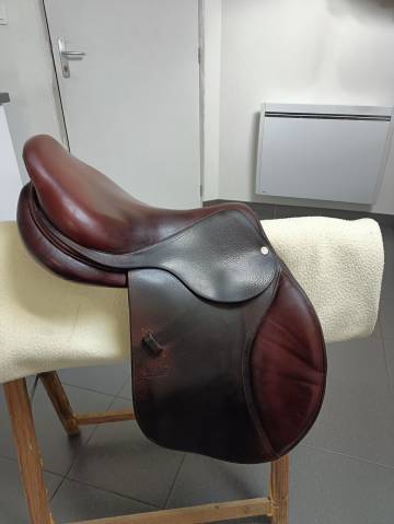 Selle cwd de 2017.  siège en 17,5