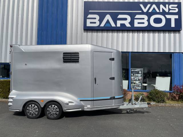 Van 2 places stalles barbot