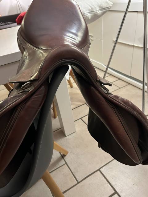 Selle Ikonic &eacute;lite line 17