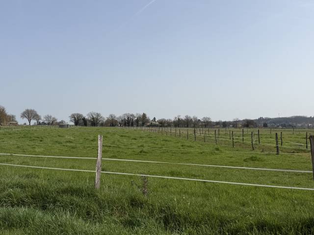 Pension près box - 01480 jassans riottier