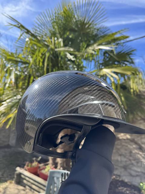 Bombe kask Carbon Shine Black