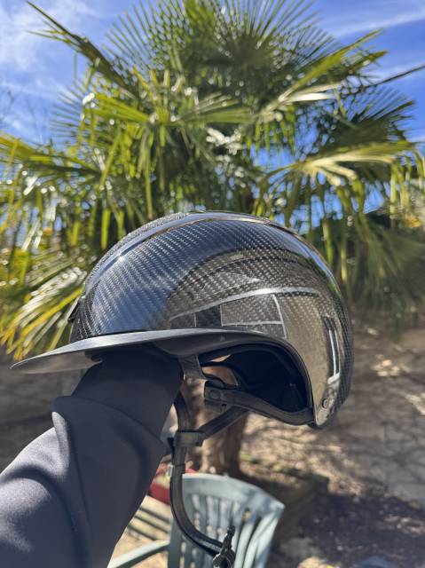 Bombe kask Carbon Shine Black