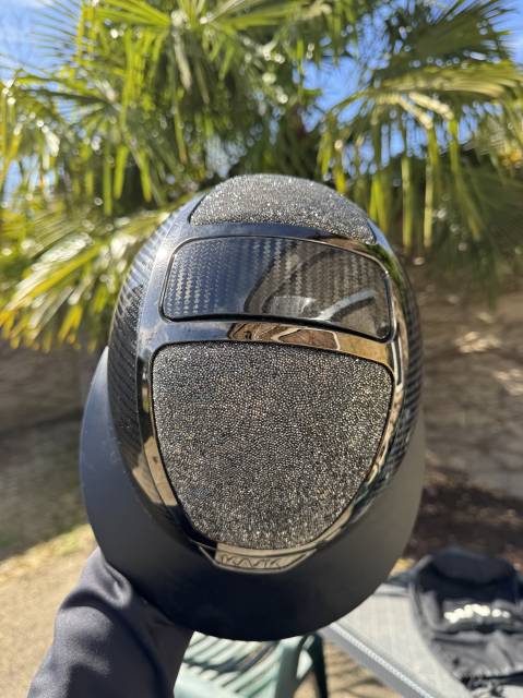 Bombe kask Carbon Shine Black