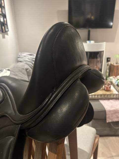 Selle dressage zaldi castel