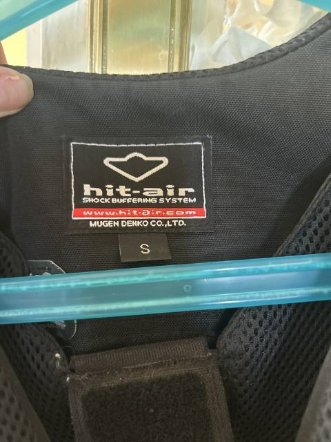 Air bag hit air l&eacute;ger 