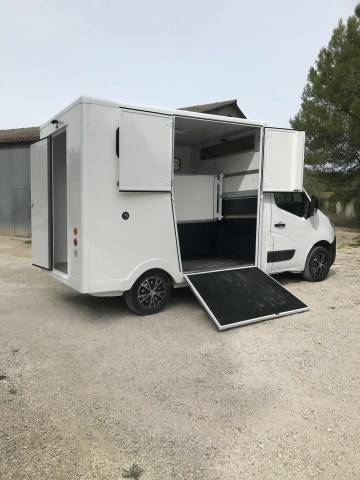 Renault master carrosserie neuve 36 500 € ttc