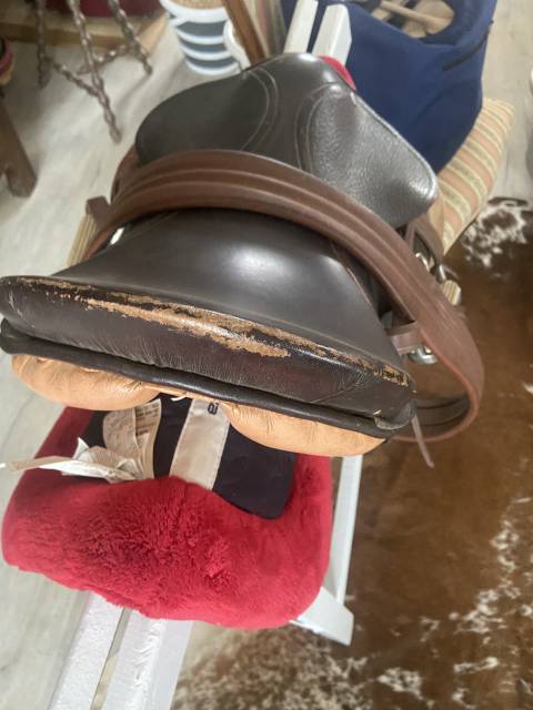 Vend selle cuir 18 pouces 