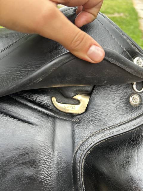 Selle de dressage CWD