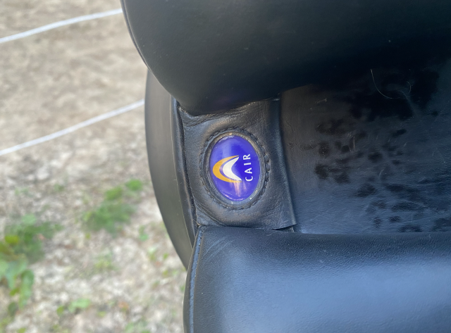 Selle de dressage Bates Caprilli Close Contact 17 pouce