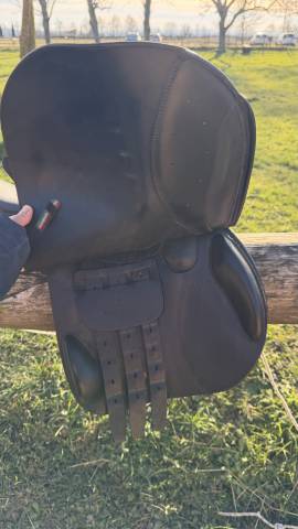 Selle mixte Equestro 17,5