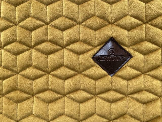 Tapis de dressage Kentucky Velvet moutarde &ndash; T Cheval