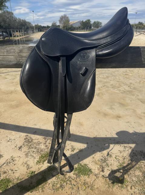 Selle mixte d’occasion forestier taille 16