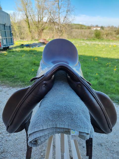 Selle Dressage Havane 17"