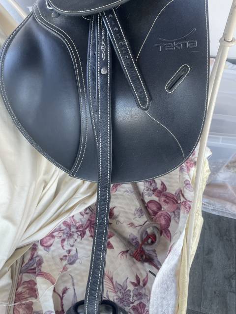 Selle 15,5 pouces Tekna 
